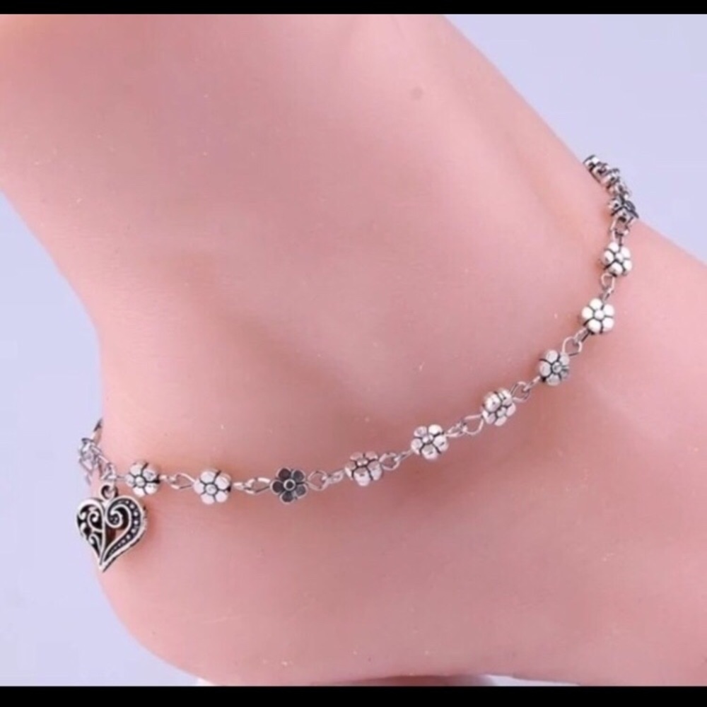 So Pretty Silver Ankle Bracelet